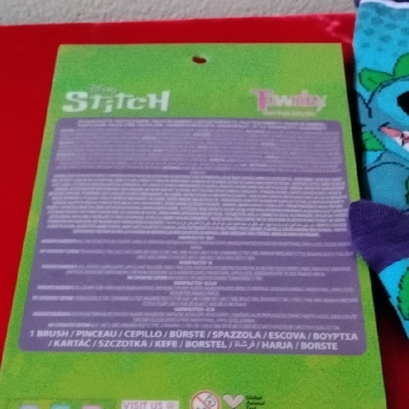 NWT Disney Stitch Shadow Pallet With Mirror+ Blue and Green Stitch Socks - Picture 8 of 13